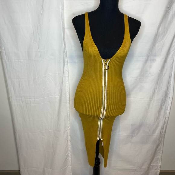 Dirty Mustard Dress - Picture 4 of 5